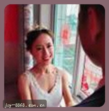 何婷